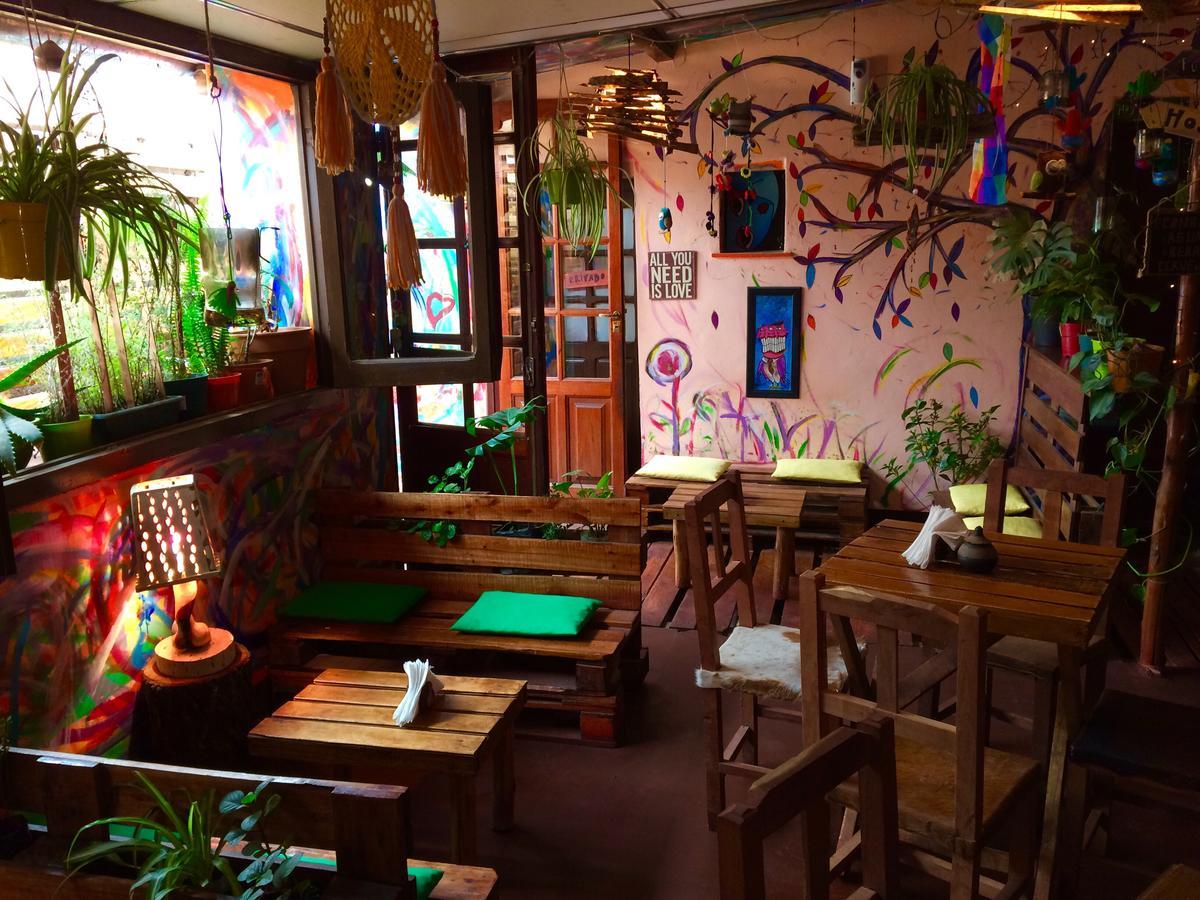 La Puerta Verde Hostel & Bar Humahuaca Exteriör bild