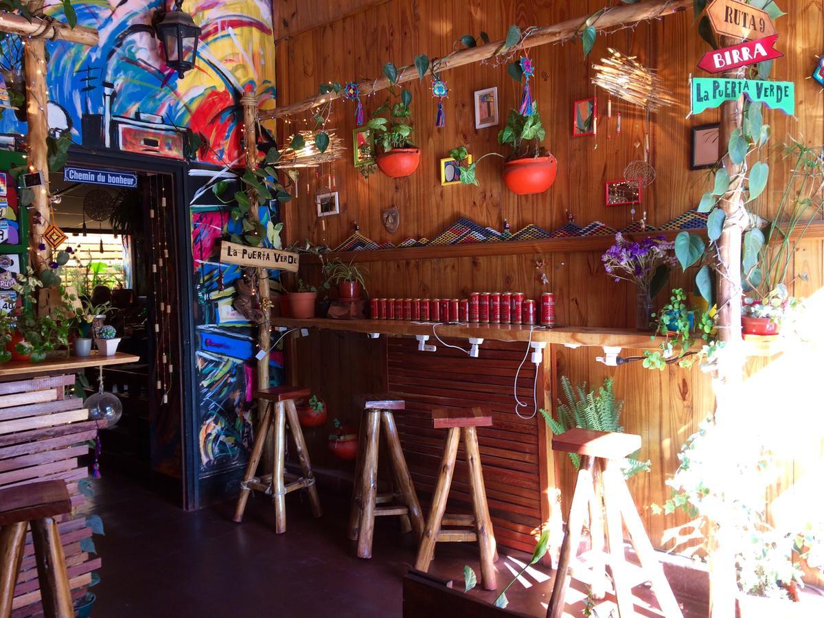 La Puerta Verde Hostel & Bar Humahuaca Exteriör bild